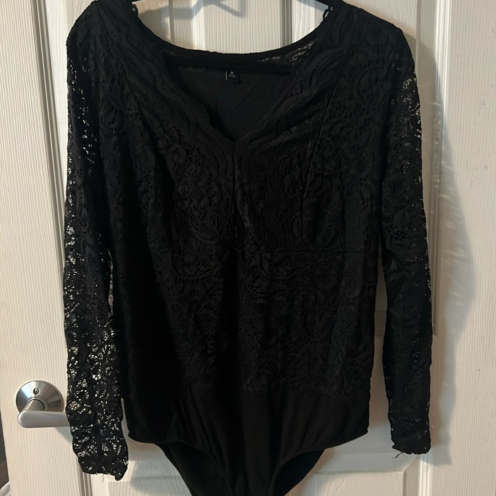 Torrid Size 0 Lace long sleeve bodysuit